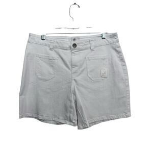 CAbi #6424 Women's Bright White Patch Pocket Denim Shorts Size 10